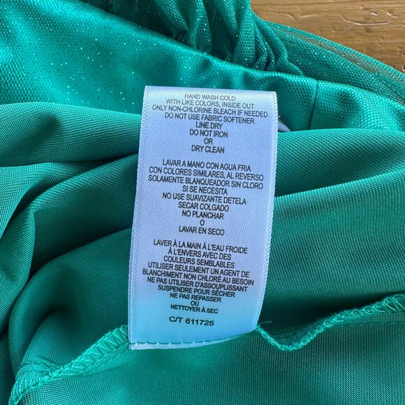 NWT Violet Weekend One Shoulder Satin Cascading Ruffle Gown Jade Size 17/18 - Picture 10 of 15